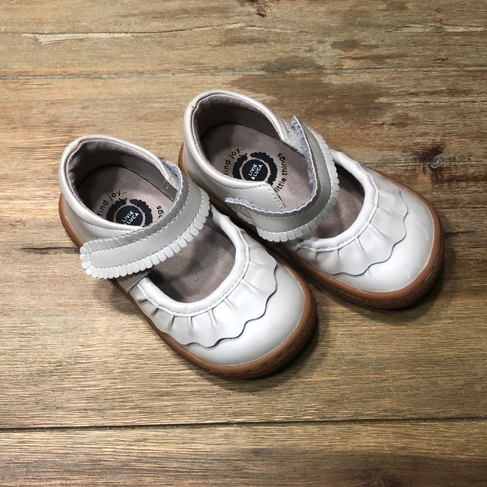 Livid and Luca Velcro shoe